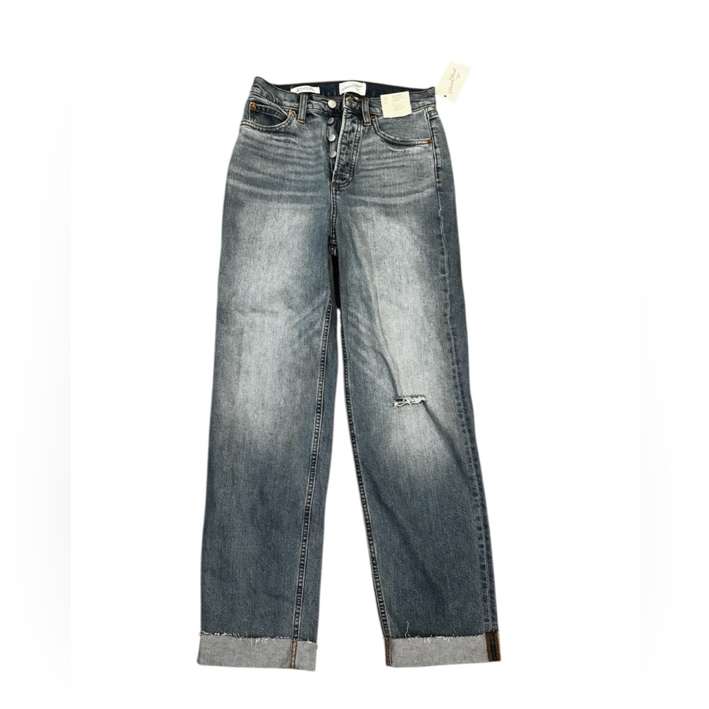 Universal Thread Straight Leg Jeans in Washed Blue